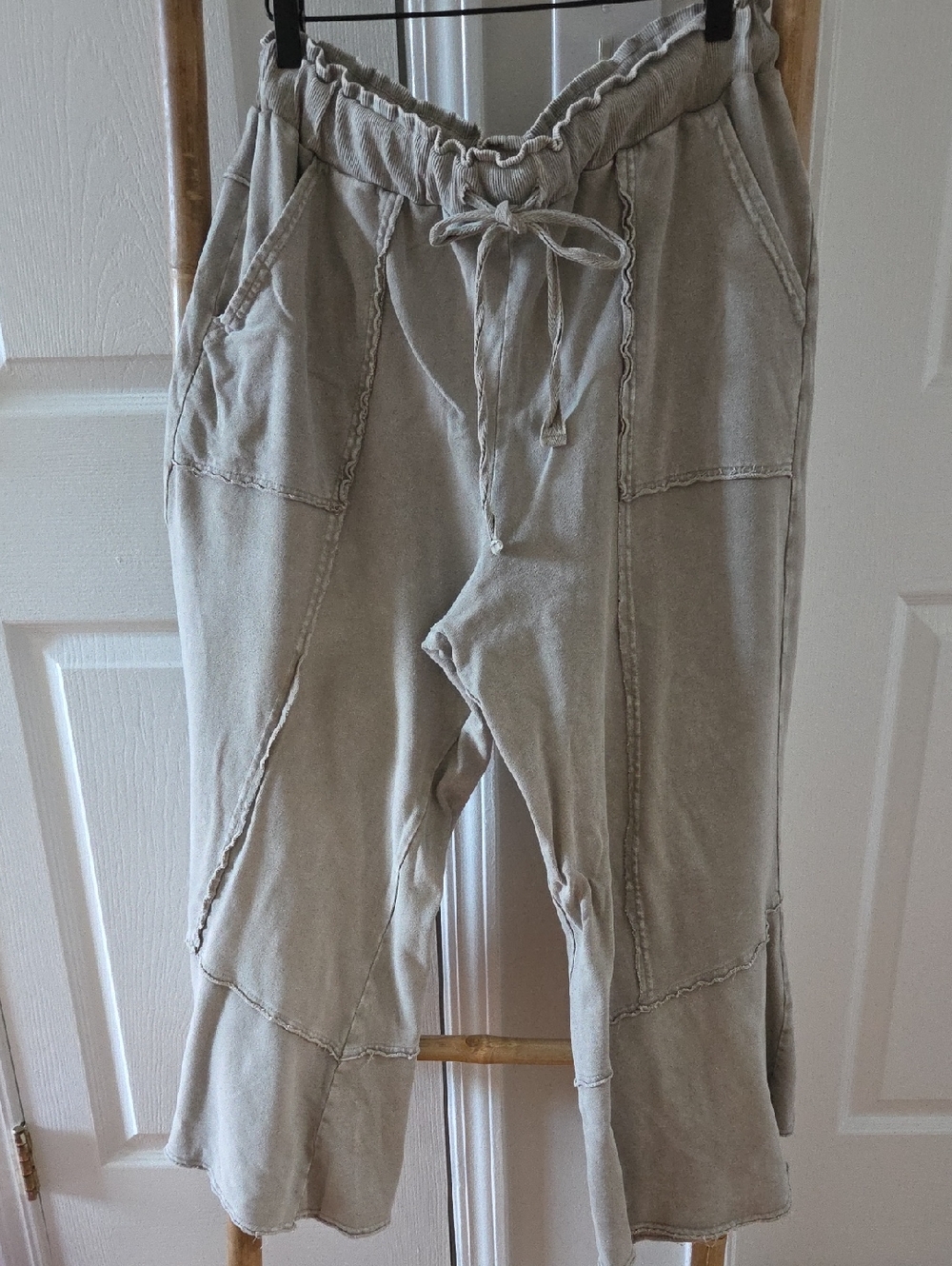 Easel "Feeling Good" Mineral Wash Cotton Distressed Pants Medium - Picture 12 of 17